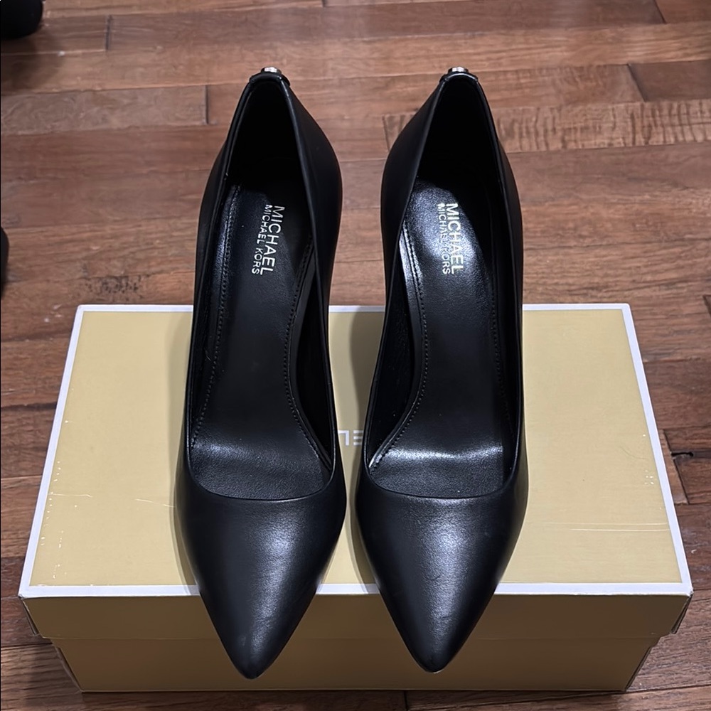Michael Kors Dorothy Flex Pump